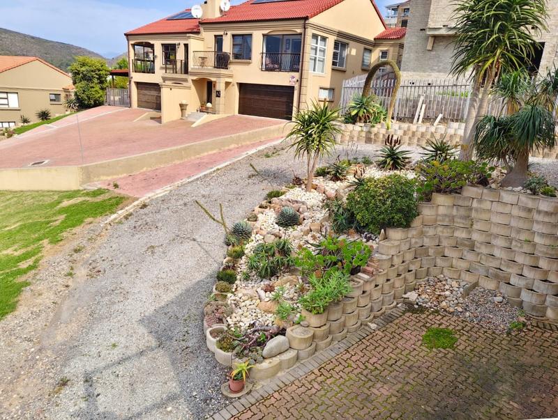 4 Bedroom Property for Sale in Island View Western Cape